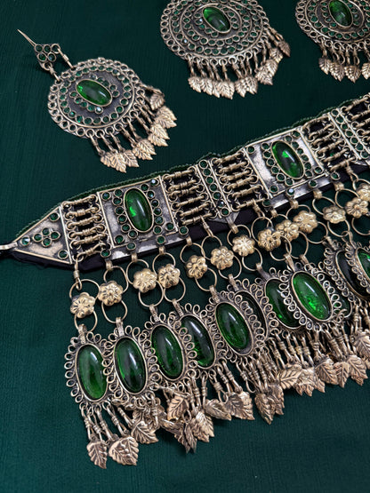 Medium jewelry set - Green oval